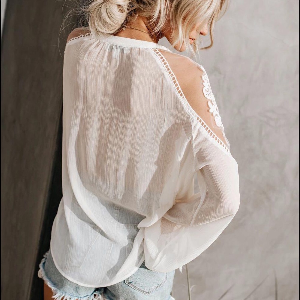 Boho White Lace Floral Embroidery Blouse - Picture 5 of 7